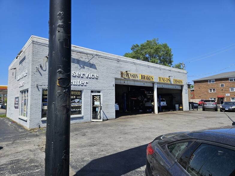 12257 S Cicero Ave, Alsip, IL for sale - Primary Photo - Image 1 of 6