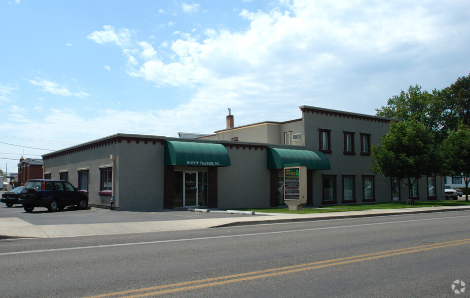 211-217 E Pine Ave, Meridian, ID for lease - Primary Photo - Image 1 of 14