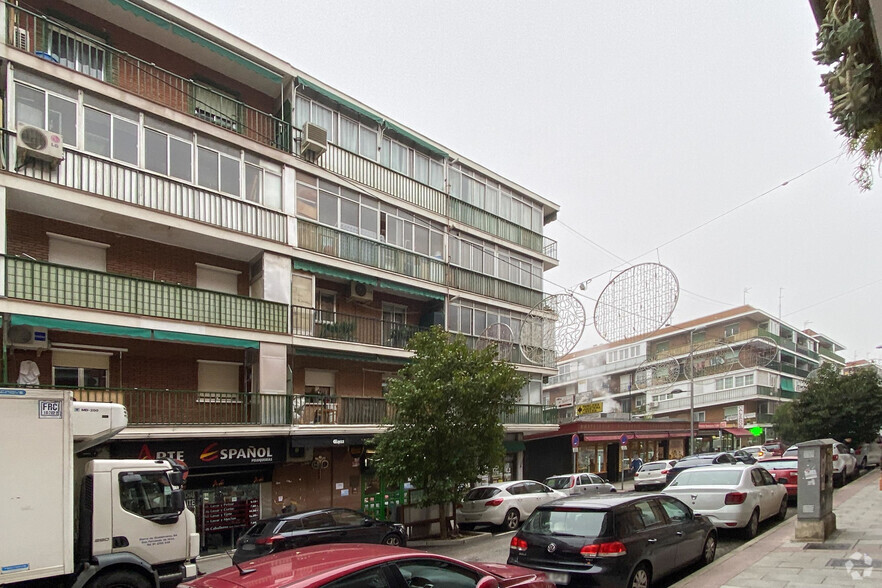 Calle Boltaña, 62, Madrid, MAD 28022 - Multifamily for Sale | LoopNet