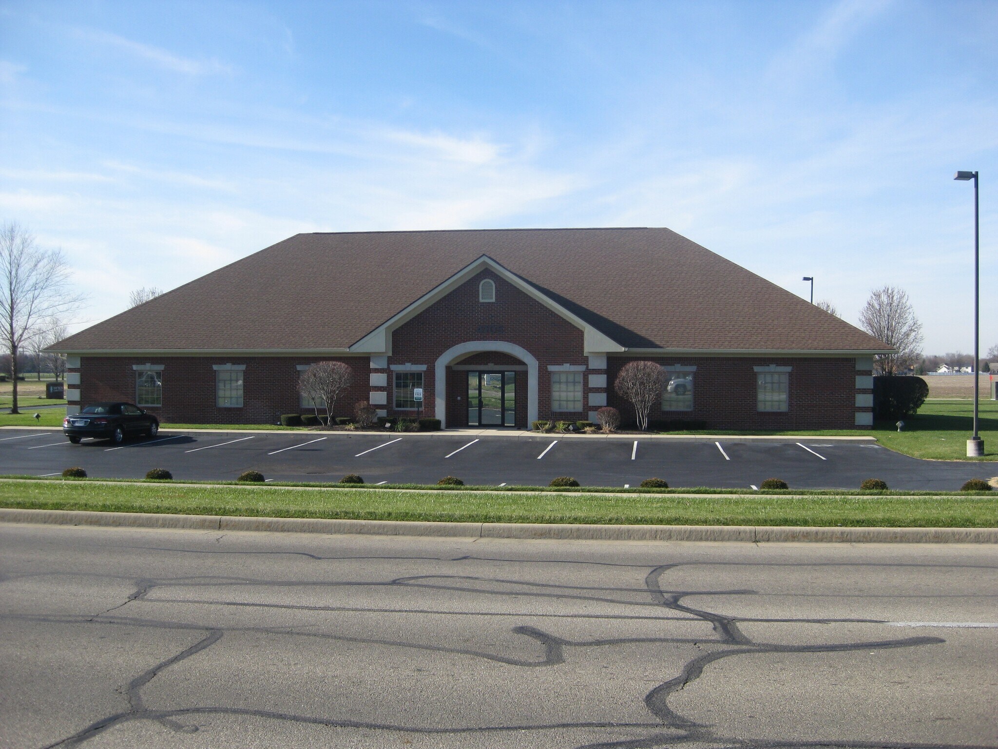 4105 Vickers Dr, Columbus, IN for sale Primary Photo- Image 1 of 1