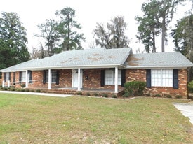 284 SW Baya Dr, Lake City FL - Office Space