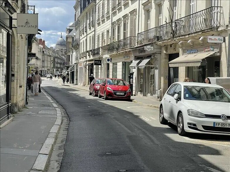 Flex in Tours for lease - Building Photo - Image 1 of 1