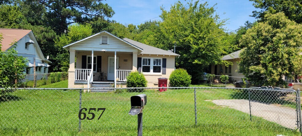 657 Moreland Ave, Macon, GA for sale - Primary Photo - Image 1 of 1