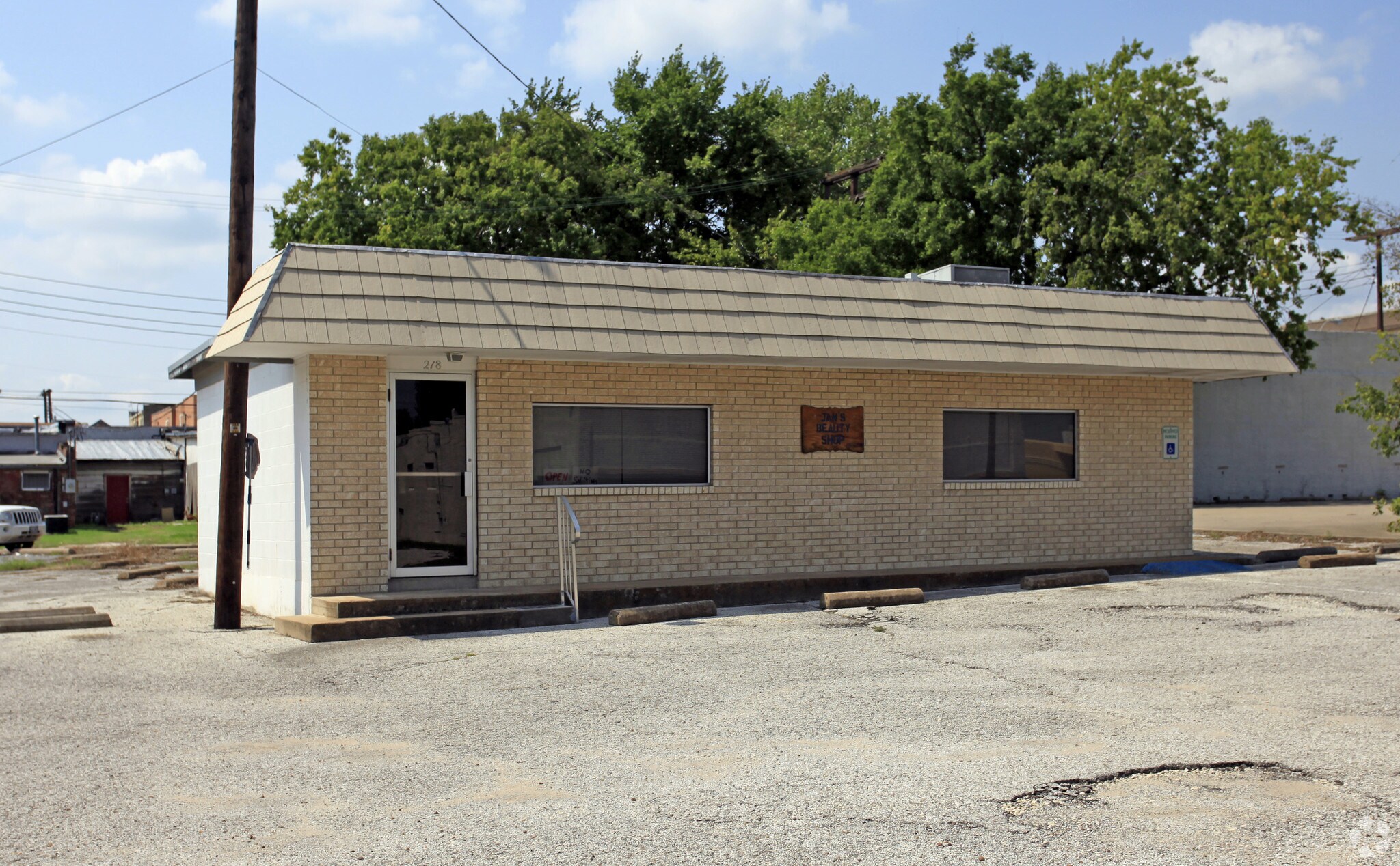 218 S Walnut St, Sherman, TX for sale Primary Photo- Image 1 of 1