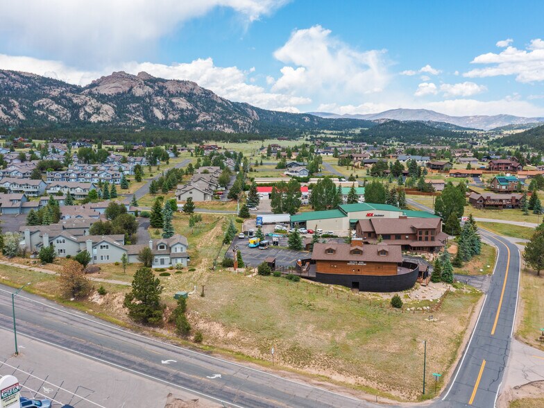 521 Lone Pine Dr, Estes Park, CO for sale - Building Photo - Image 2 of 17