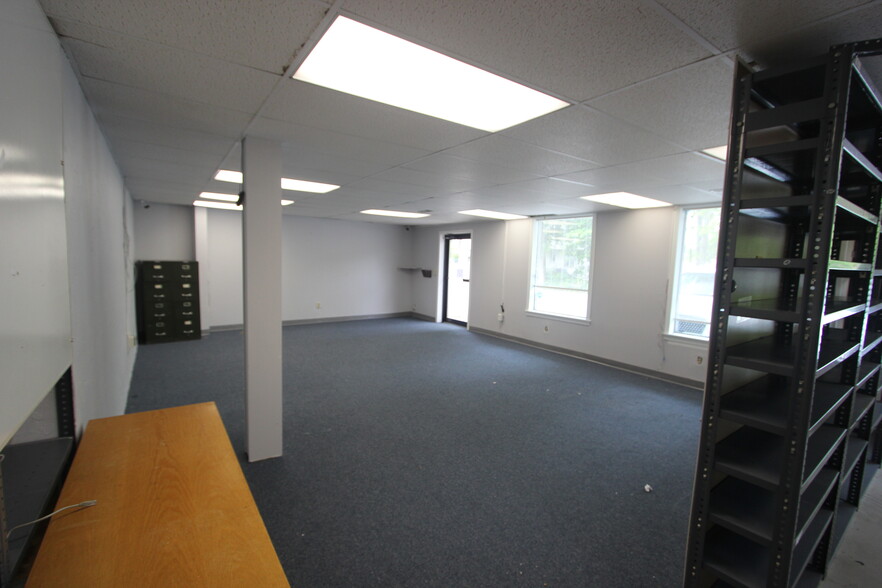 447 E Central St, Franklin, MA for lease - Interior Photo - Image 3 of 22