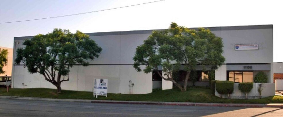 11106 Shoemaker Ave, Santa Fe Springs, CA for lease - Building Photo - Image 2 of 3