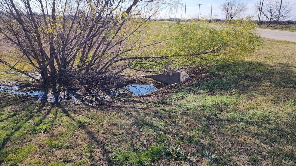 8101 Collins St, Arlington, TX for sale - Building Photo - Image 1 of 8