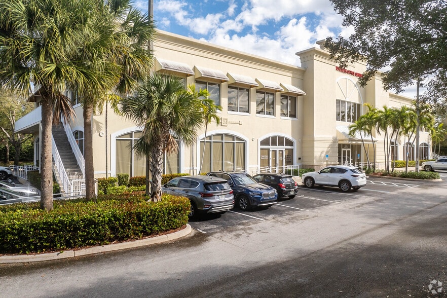 1779 N University Dr, Pembroke Pines, FL for sale - Primary Photo - Image 1 of 1