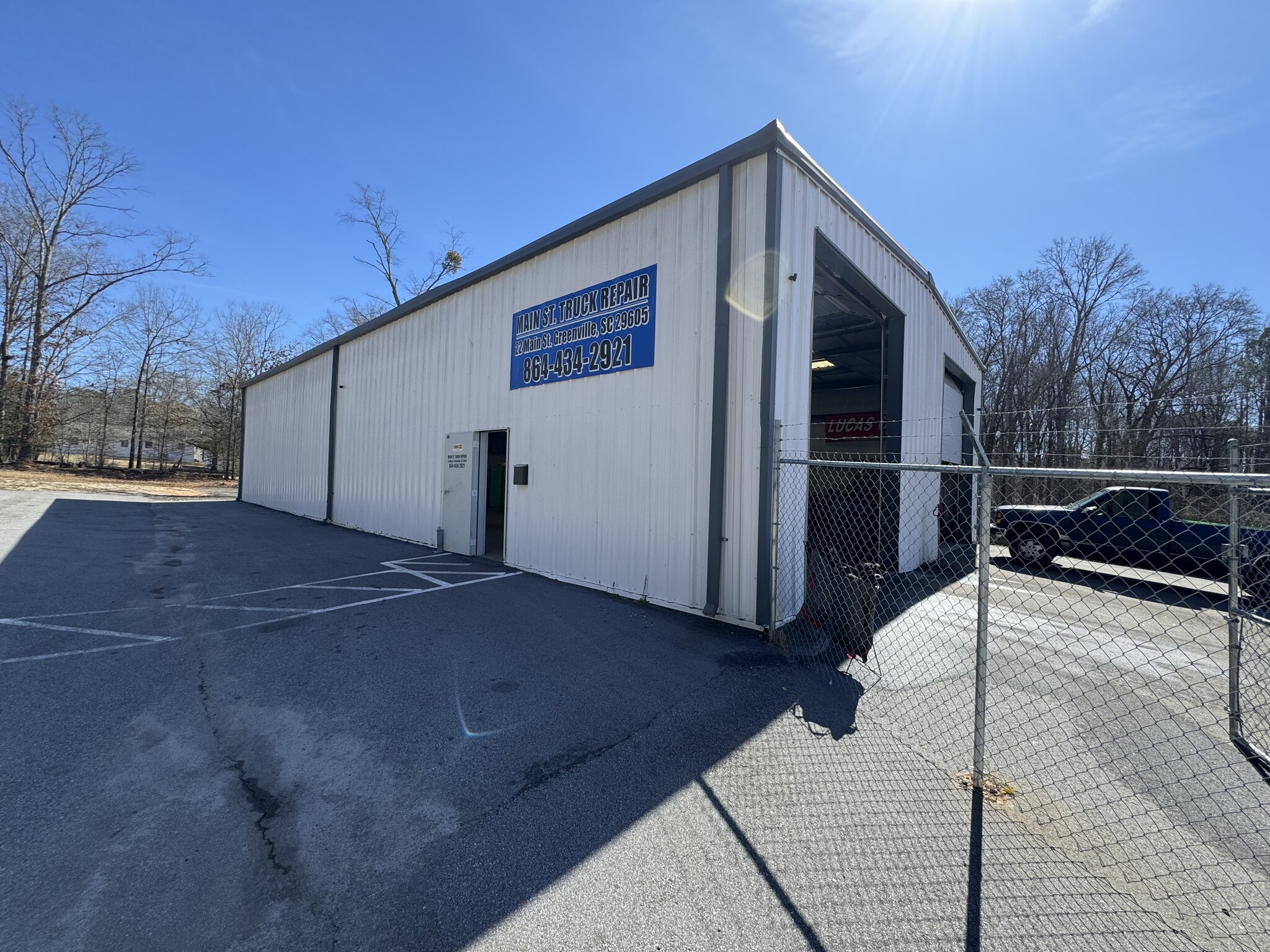 22 Main St, Greenville, SC for lease Building Photo- Image 1 of 8