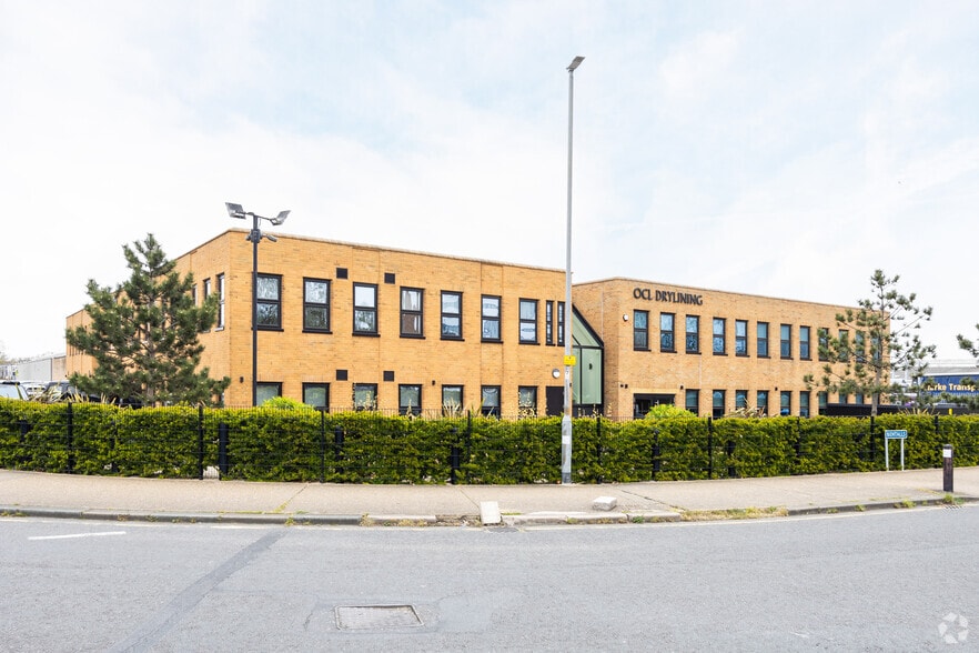 Chester Hall Ln, Basildon for sale - Building Photo - Image 1 of 1