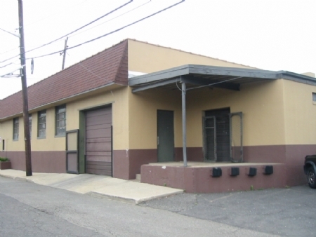 30-36 Railroad Ave, Hackensack, NJ for lease - Primary Photo - Image 1 of 2