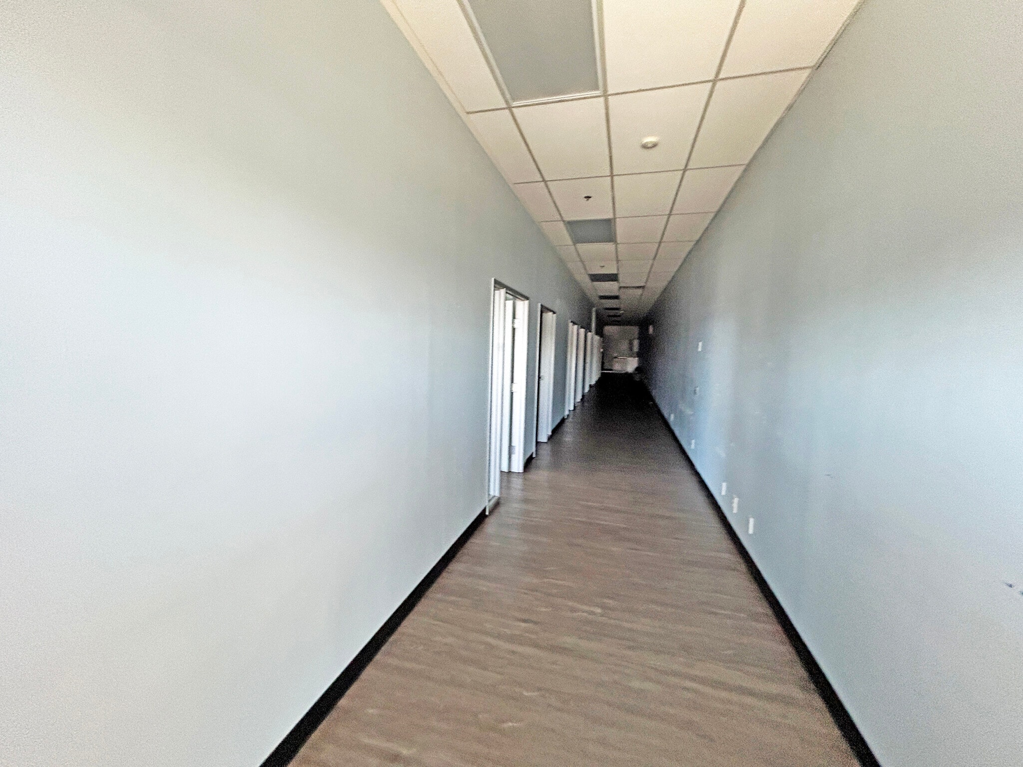12160-12192 Hesperia Rd, Victorville, CA for lease Interior Photo- Image 1 of 3