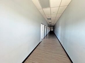 12160-12192 Hesperia Rd, Victorville, CA for lease Interior Photo- Image 1 of 3