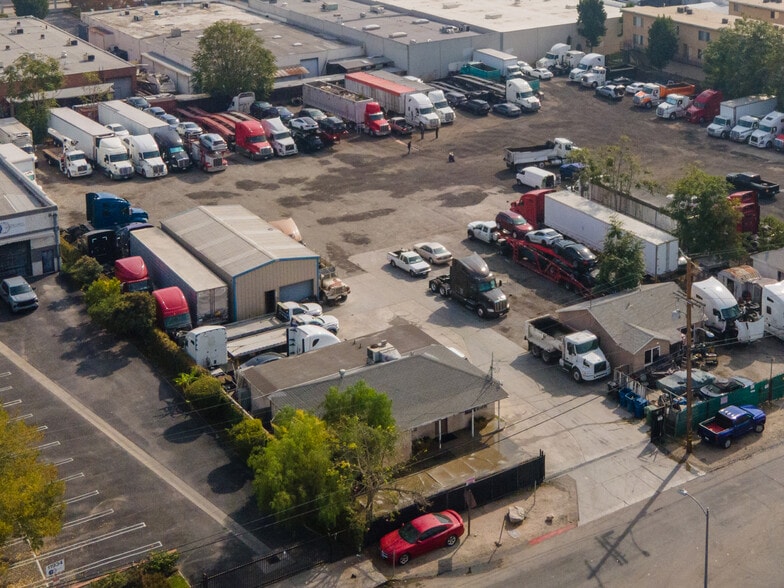 11942 Allegheny St, Sun Valley, CA for sale - Building Photo - Image 3 of 12