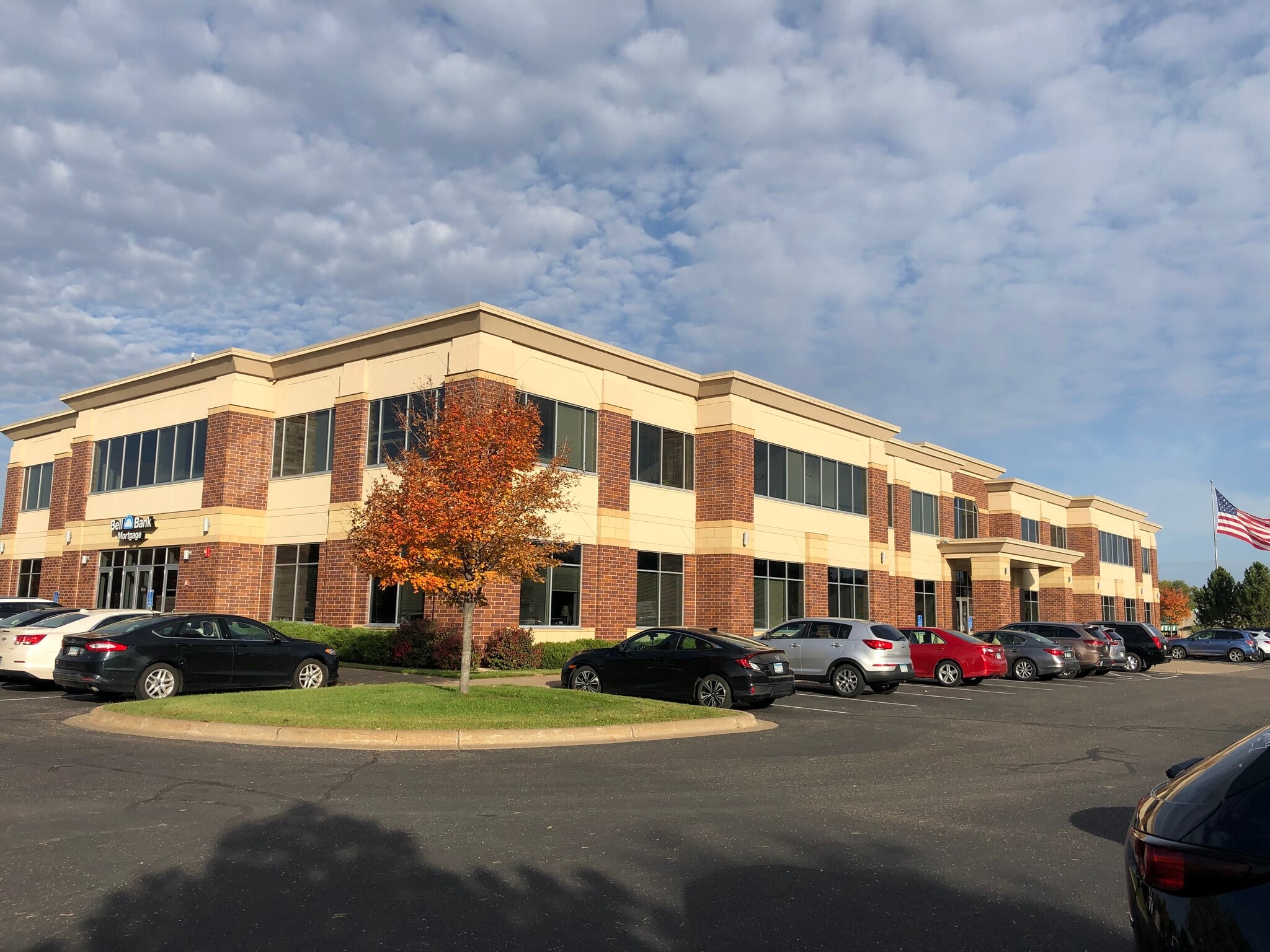 3555 Willow Lake Blvd, Vadnais Heights, MN for lease Building Photo- Image 1 of 2