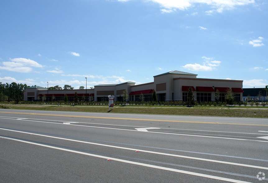 1701-1729 Business Center Ln, Kissimmee, FL for lease - Building Photo - Image 3 of 11
