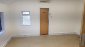 95A-95B Wood Lane, Altrincham for lease Interior Photo- Image 2 of 3