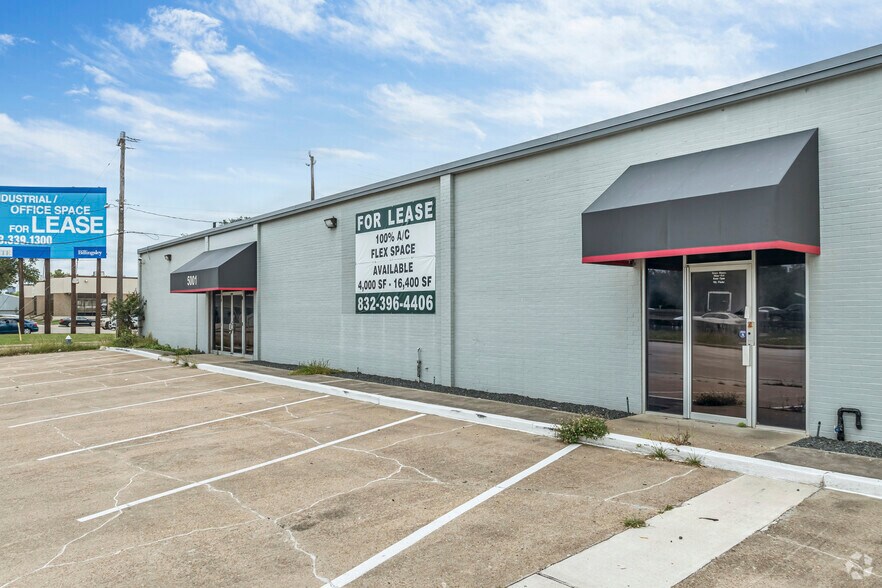 5001-5005 Gulf Fwy, Houston, TX for lease - Building Photo - Image 2 of 19