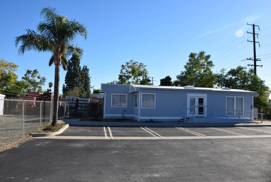 4620 Felspar St, Jurupa Valley, CA for lease - Building Photo - Image 2 of 6