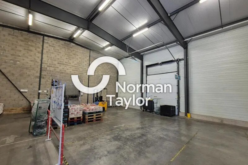 Industrial in Perpignan for lease - Interior Photo - Image 2 of 9