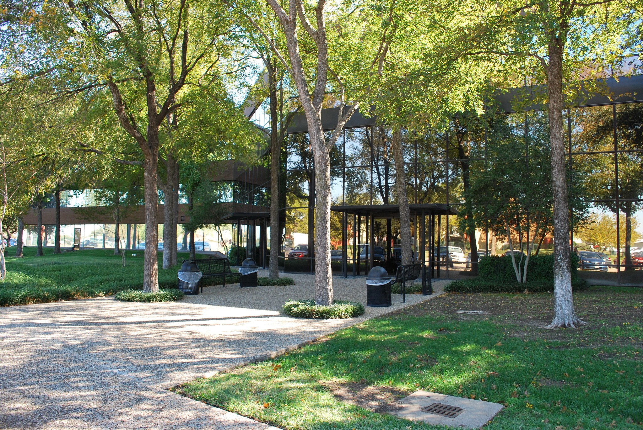 524 E Lamar Blvd, Arlington, TX 76011 524 E Lamar Office Centre