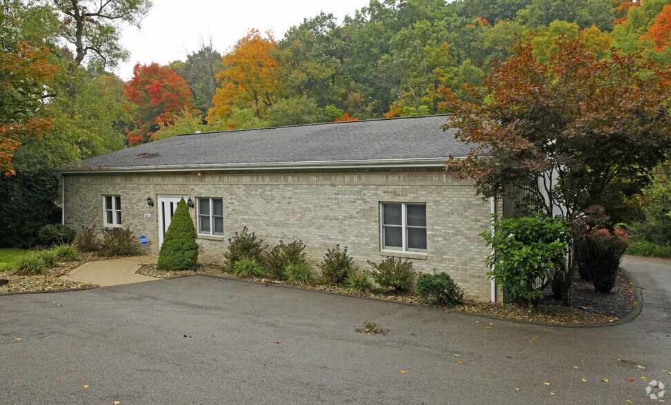 4261 Gibsonia Rd, Gibsonia, PA 15044