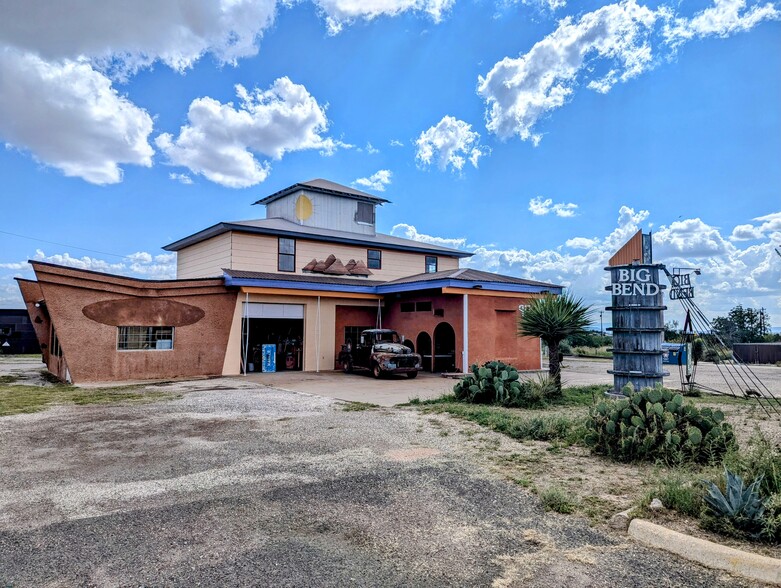 900 E US Highway 90, Marathon, TX for sale - Primary Photo - Image 1 of 72