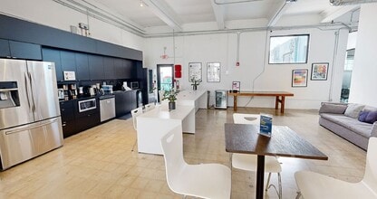 2600-2602 NW 5th Ave, Miami, FL for lease Building Photo- Image 2 of 4