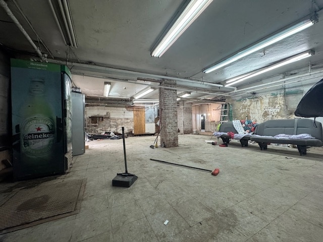 551 W 172nd St, New York, NY for lease Interior Photo- Image 1 of 3