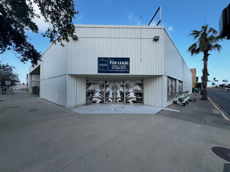 702 Chaparral St, Corpus Christi, TX for lease - Building Photo - Image 2 of 6