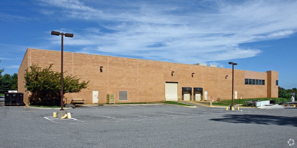 66 Loveton Cir, Sparks, MD for sale - Primary Photo - Image 1 of 1