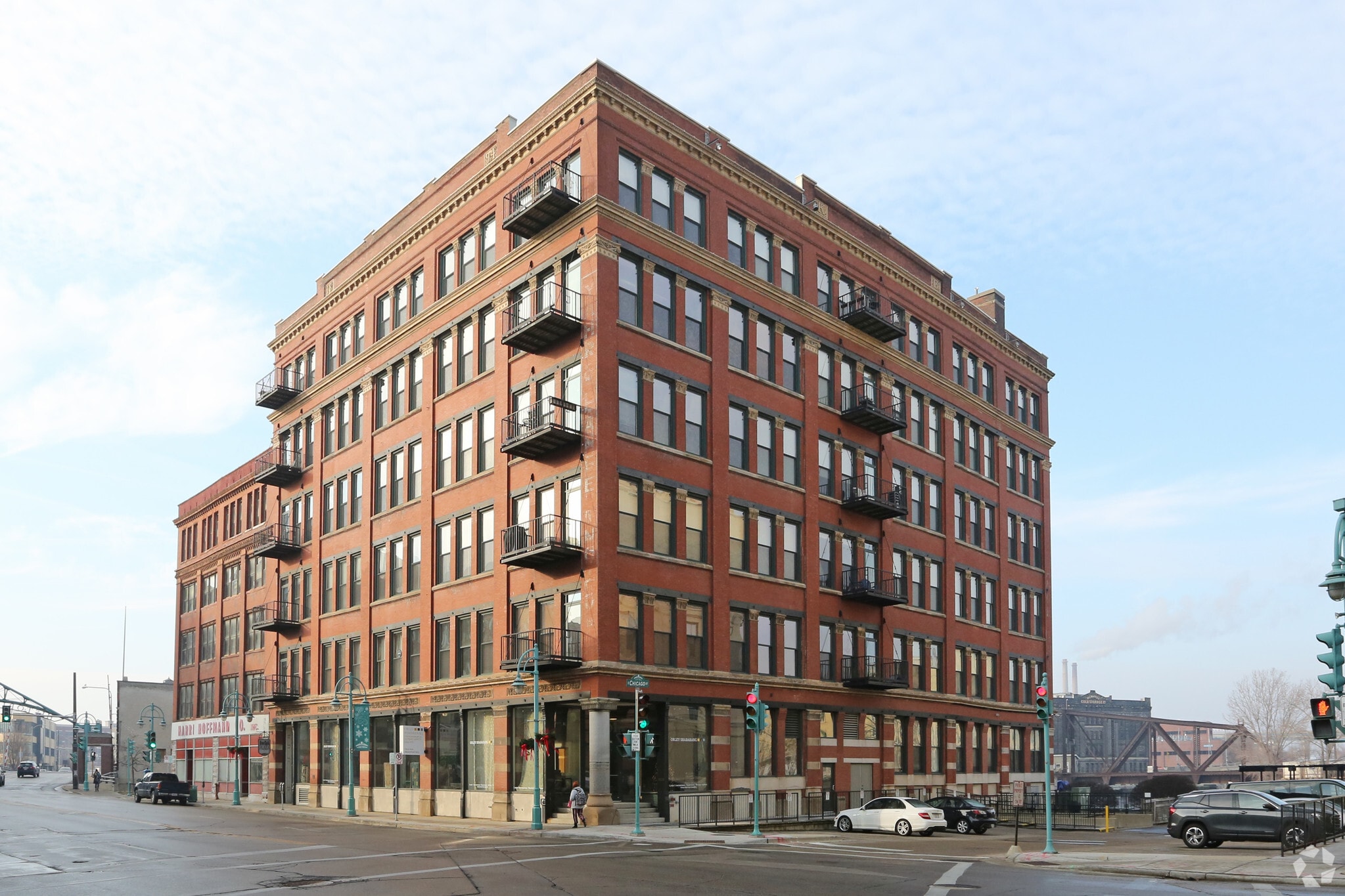 141-143 N Water St, Milwaukee, WI for lease Building Photo- Image 1 of 18