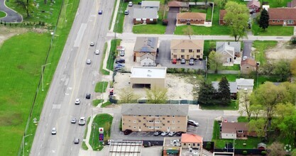 7901 S 87th St, Justice, IL for lease Building Photo- Image 1 of 3