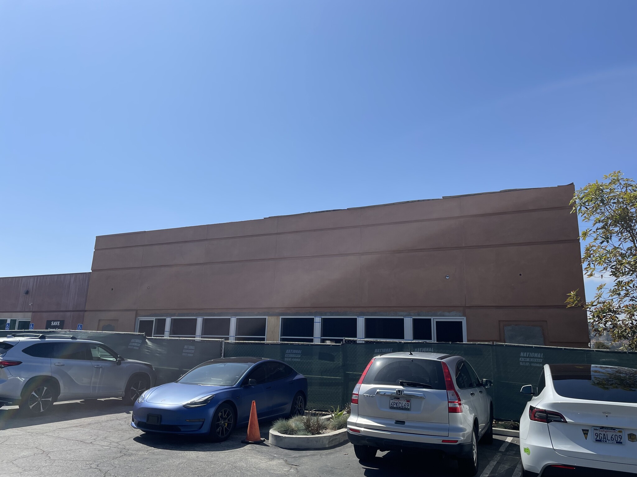 23365 Hawthorne Blvd, Torrance, CA for lease Building Photo- Image 1 of 3