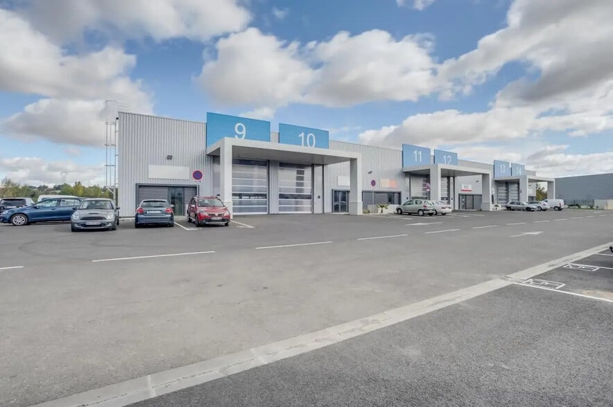 Flex in Escalquens for lease - Building Photo - Image 3 of 14