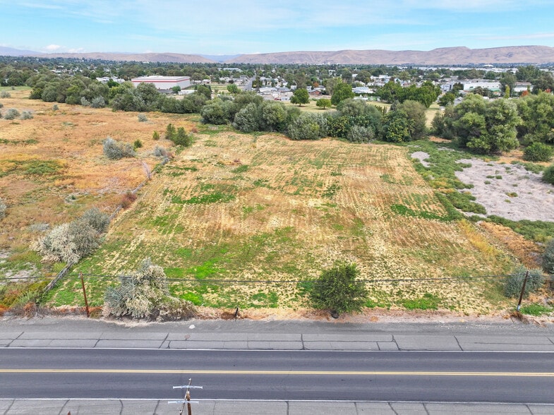 308 Ahtanum Rd, Union Gap, WA for sale - Aerial - Image 2 of 9