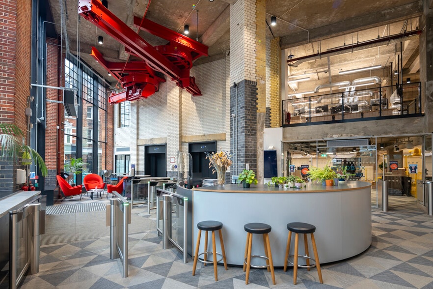 8-10 Back Hl, London for lease - Interior Photo - Image 1 of 17