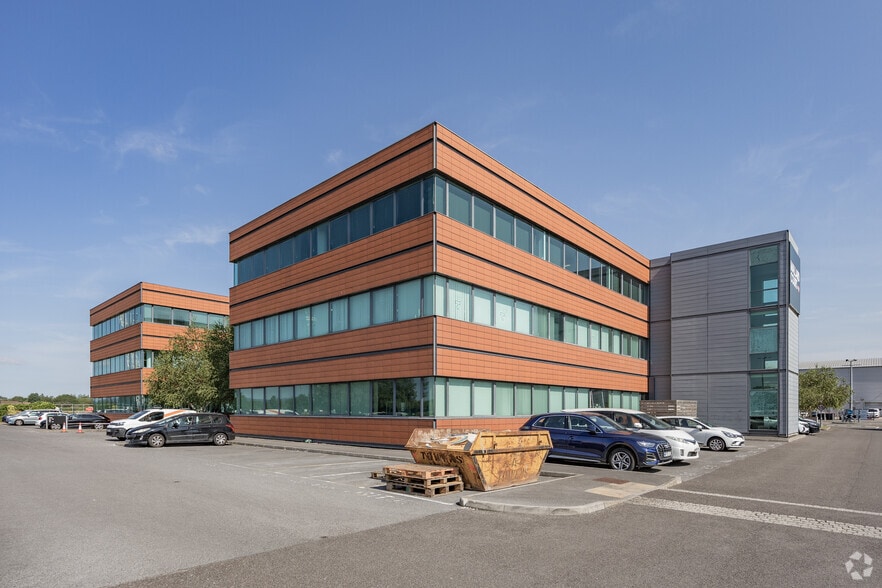 Bristol Rd, Bridgwater for lease - Primary Photo - Image 1 of 9
