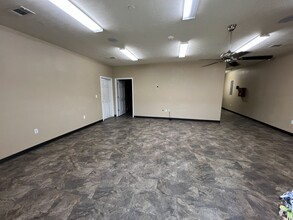 11085 Eastex Fwy, Beaumont, TX for lease Interior Photo- Image 2 of 10