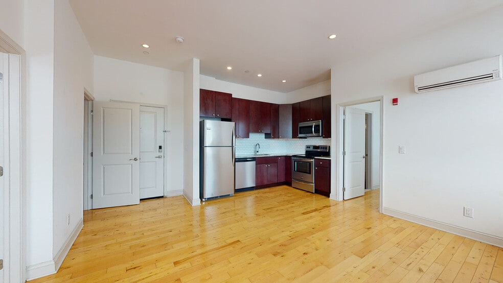 427 Monroe St, Philadelphia, PA for sale - Matterport 3D Scan - Image 2 of 6