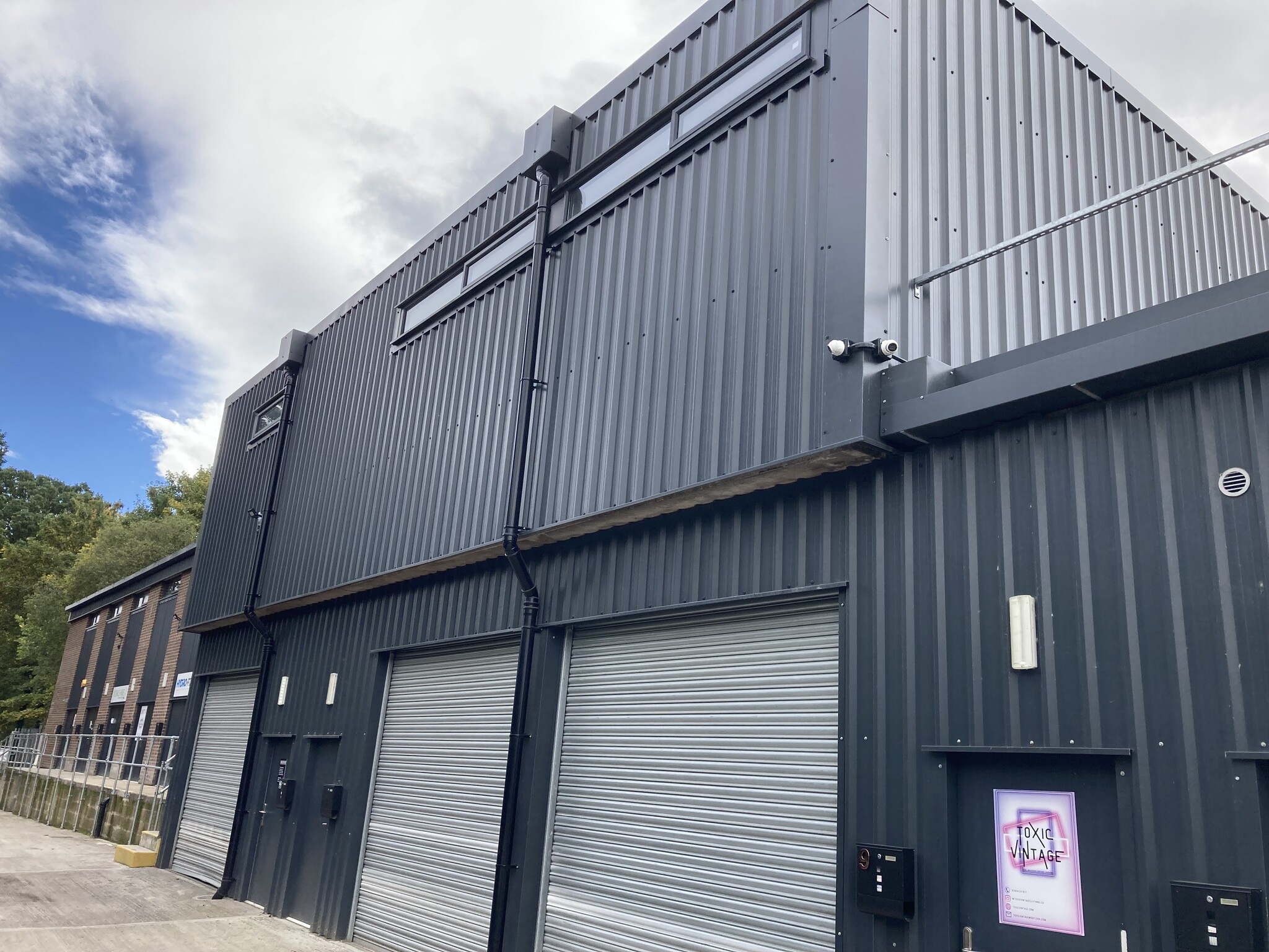 65 Deep Ln, Sheffield for lease Building Photo- Image 1 of 6