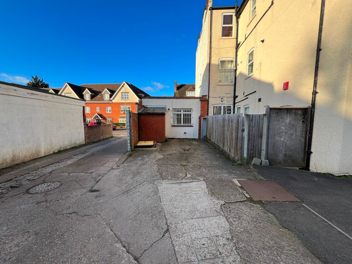 44A Upper Mulgrave Rd, Sutton, LND SM2 7AZ Office for Lease