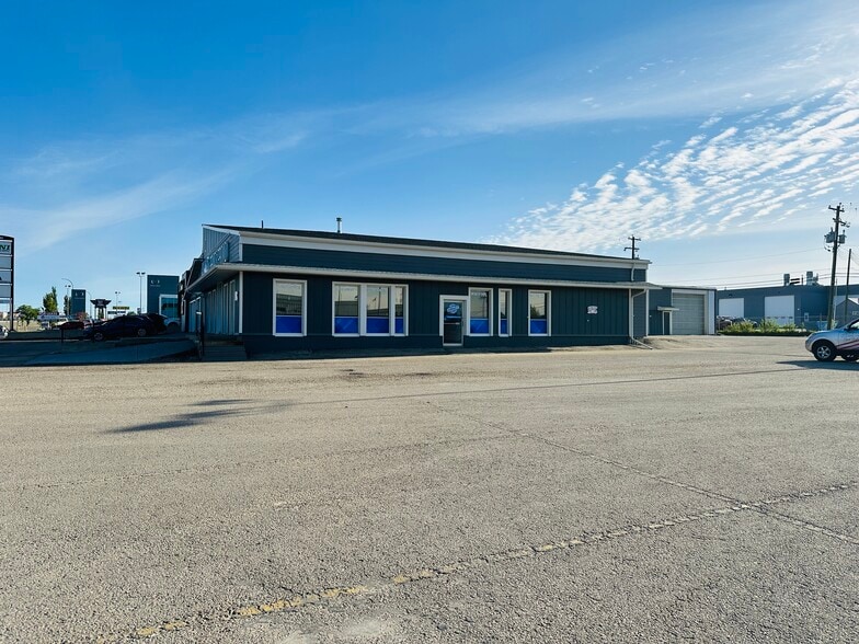 12615 100 St, Grande Prairie, AB for lease - Building Photo - Image 3 of 10
