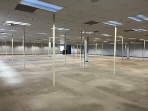 340 Victory Ln, Lincoln, NE for lease Building Photo- Image 1 of 2