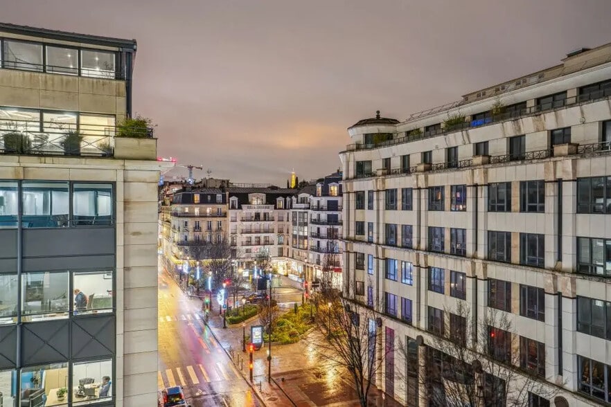 80-82 Rue Anatole France, Levallois-Perret for lease - Building Photo - Image 2 of 10