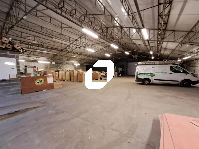 Office in Hem for lease - Interior Photo - Image 2 of 5