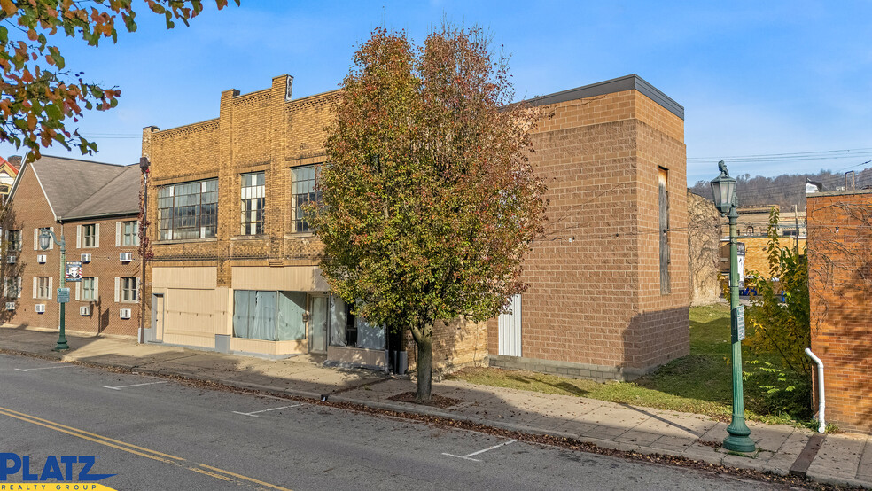 111 W 5th St, East Liverpool, OH for sale - Building Photo - Image 2 of 11