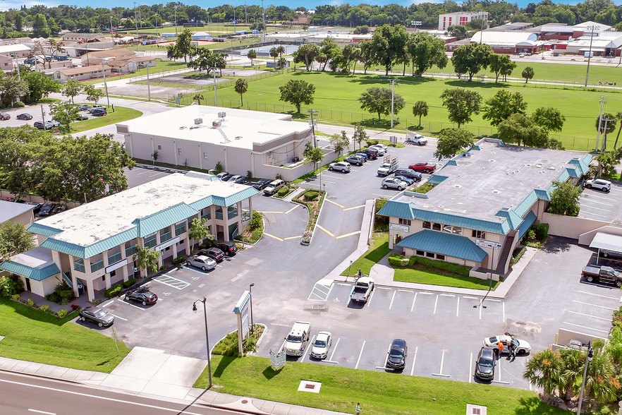 1260 Rockledge Blvd, Rockledge, FL for lease - Building Photo - Image 1 of 8