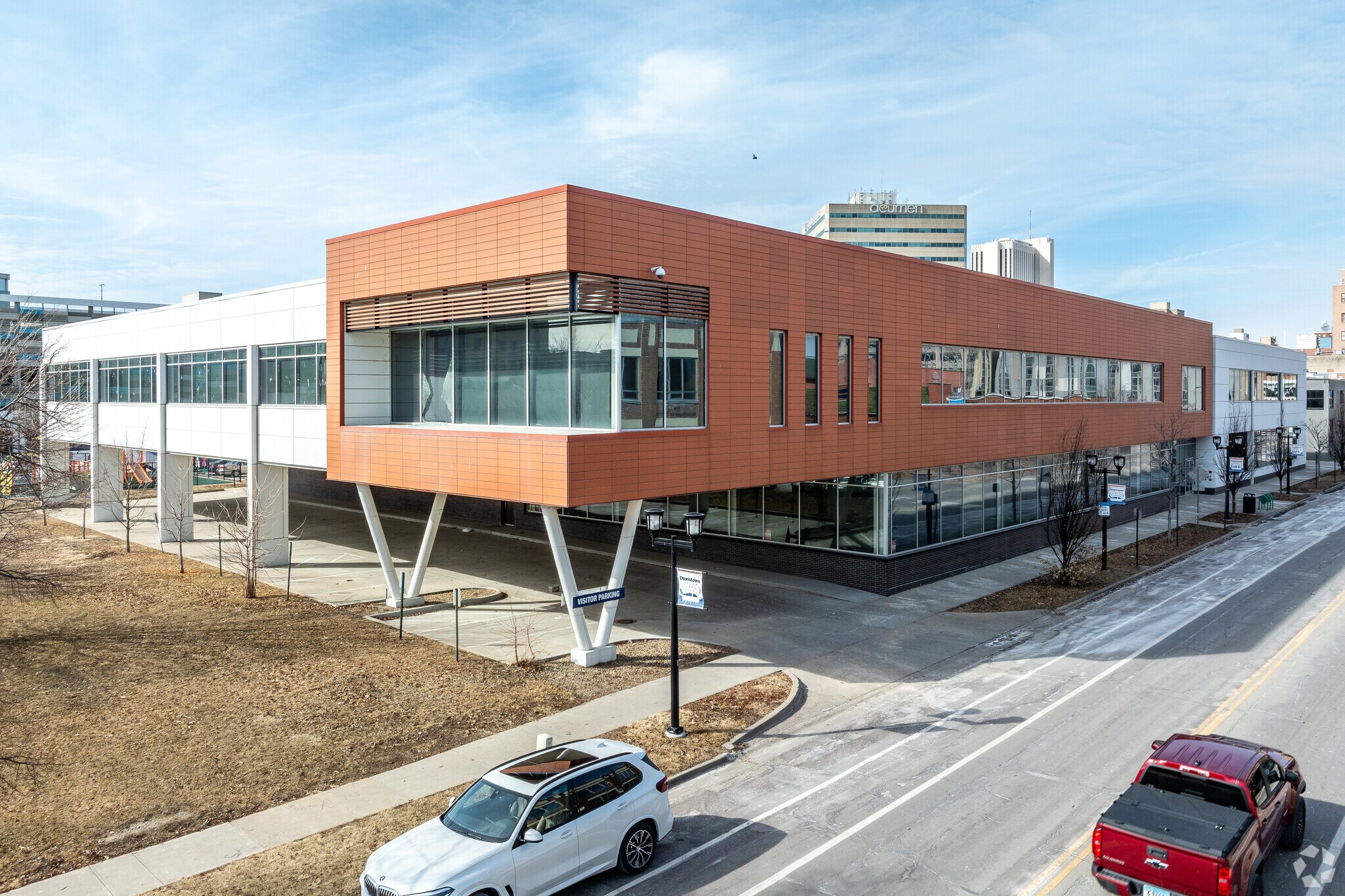 601 3rd St SE, Cedar Rapids, IA for lease Building Photo- Image 1 of 2